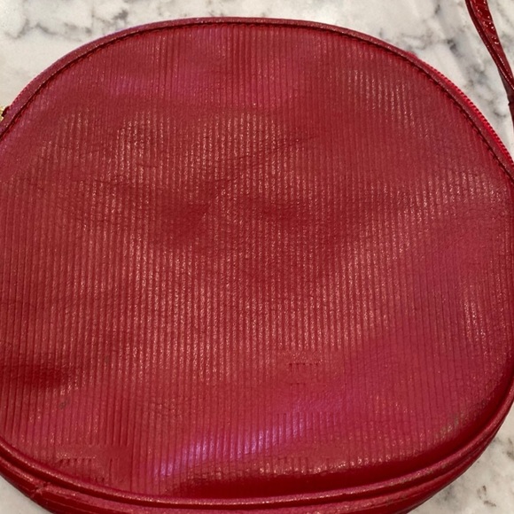 Authentic Fendi vintage Red Epi Leather Crossbody - Picture 3 of 8